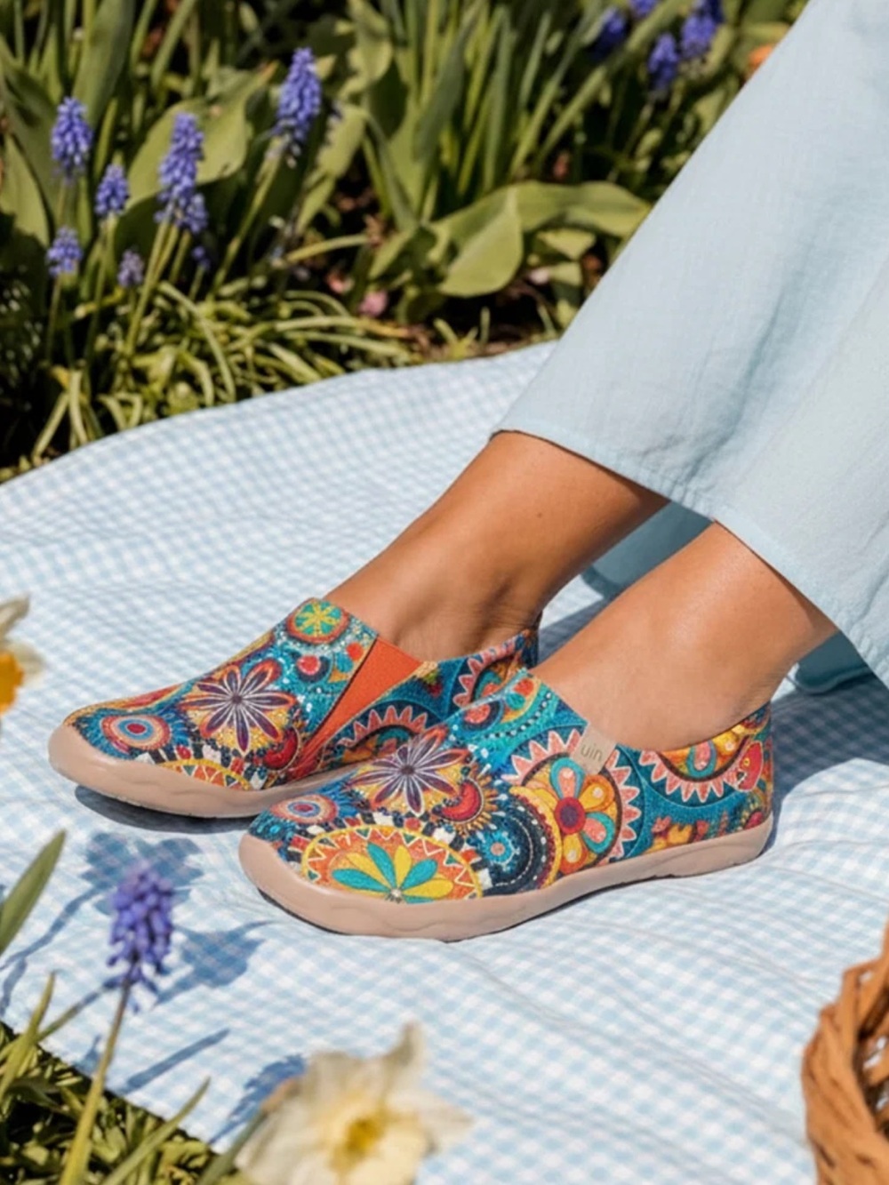 UIN blossom Toledo women’s slip on shoes